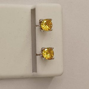 925 Sterling Silver Stud Earring